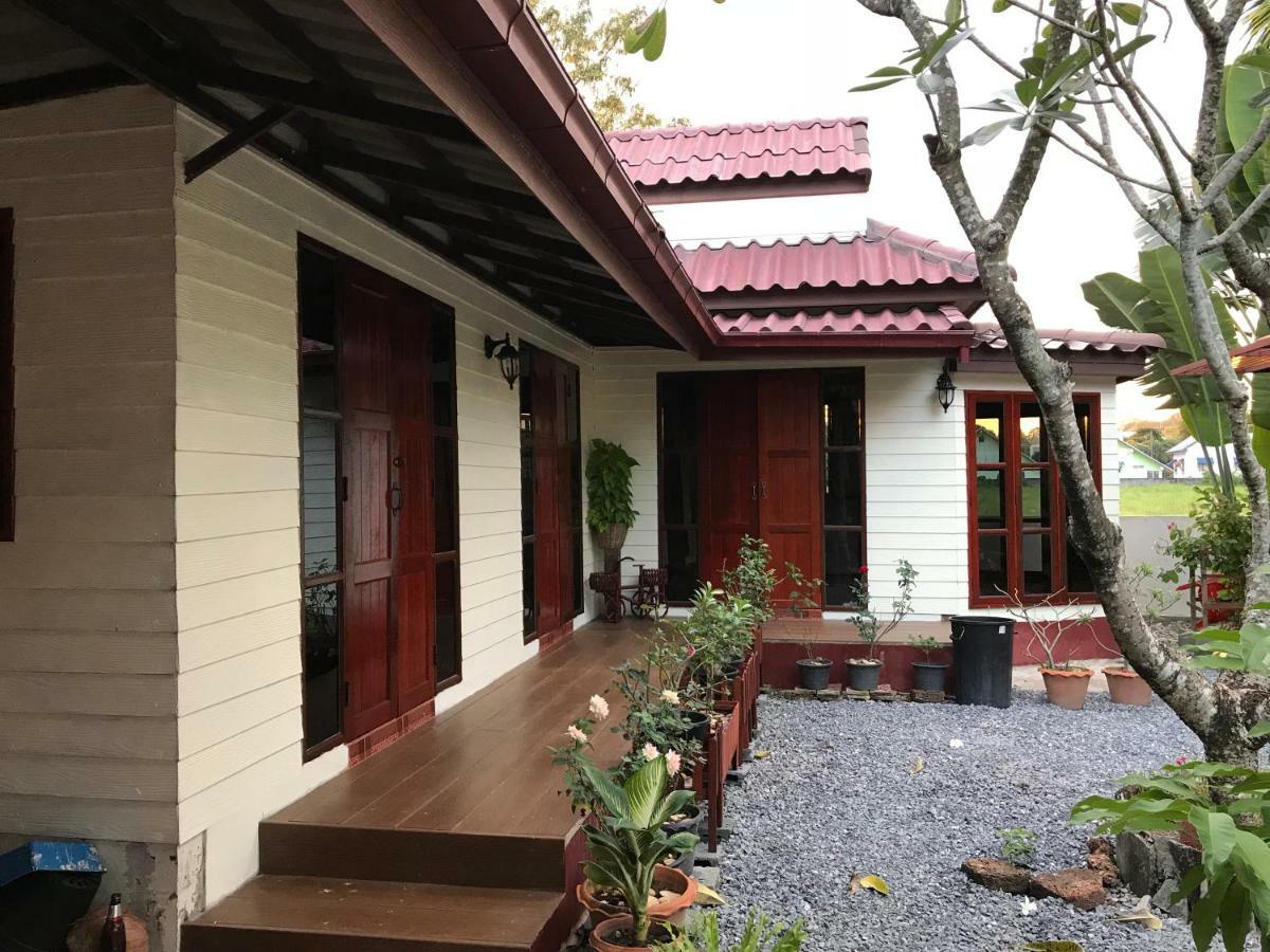 Appartamento Grandma'S House Nakhon Nayok Esterno foto