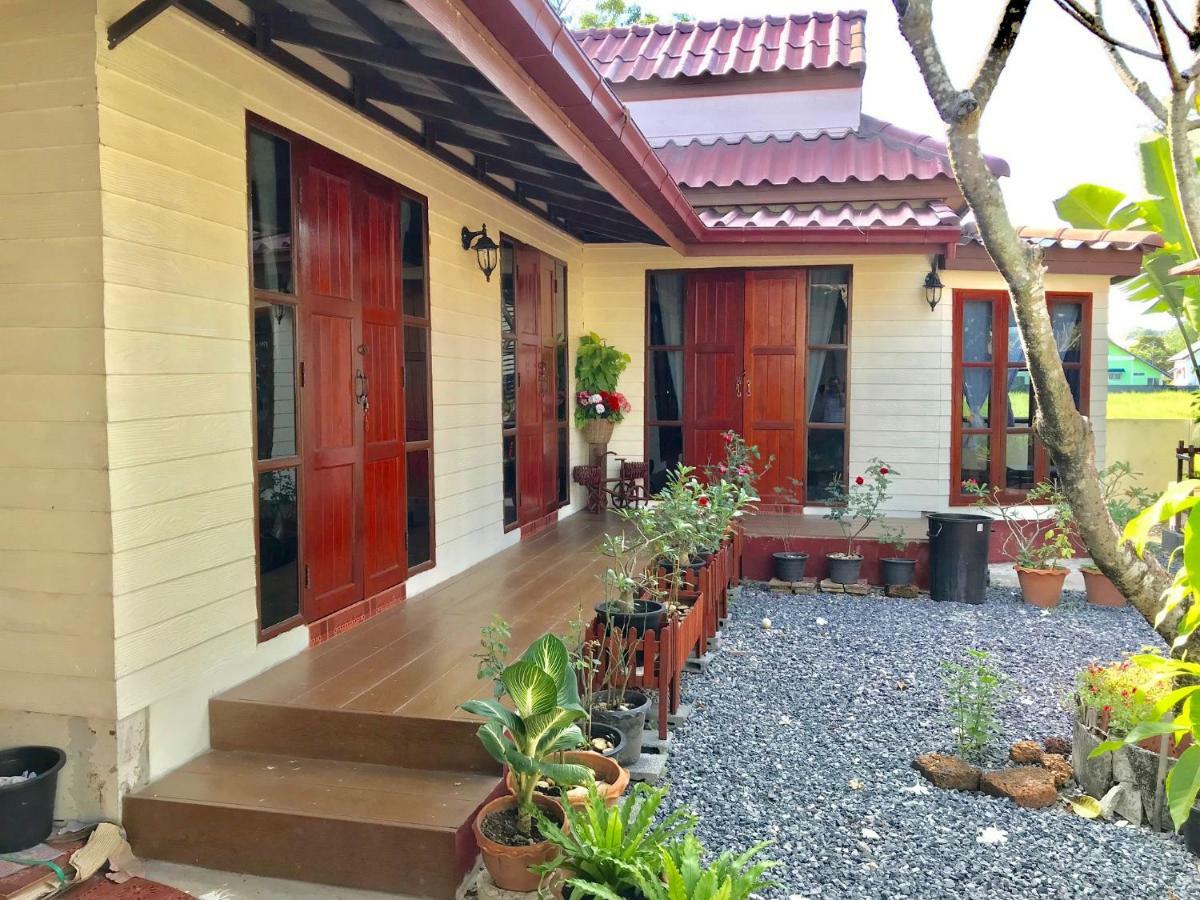 Appartamento Grandma'S House Nakhon Nayok Esterno foto
